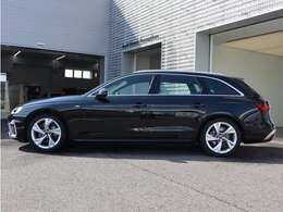 納車前にはアウディ認定中古車で定められた100項目の納車前点検を実施致します