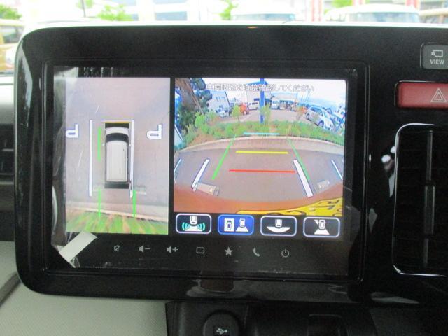 全方位カメラ映像！シフトをRに入れると自動的に画面が切り替わります！