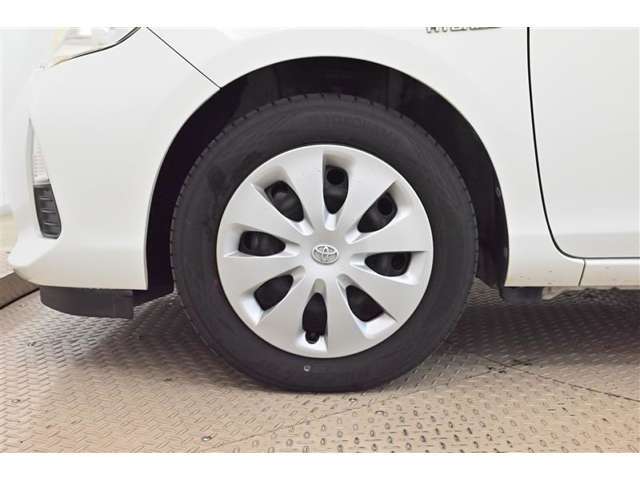 車両検査証明書付きです！だれでも中古車の状態がすぐにわかるよう、車のプロが客観的にチェック。車両の状態やわずかなキズも正確にお伝えします。