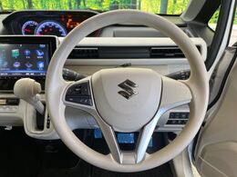 【スズキセーフティサポート装着車】デュアルカメラブレーキサポート・前後誤発進抑制・車線逸脱警報・ハイビームアシスト・先行車発進告知機能をセットで装備。予防安全技術が快適なドライブをアシストします。