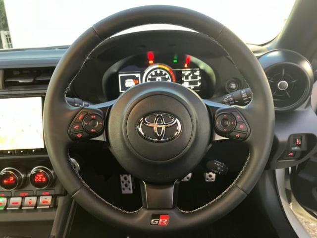 車選びにはお悩みがつきものです！具体的な購入までは検討していないけど車は気になるというお客様も大歓迎です！是非中古車購入の第一歩のお手伝いをさせてください！