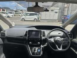 視界の良さなど、いつでも安心して運転できるようにドライバーをサポートします。