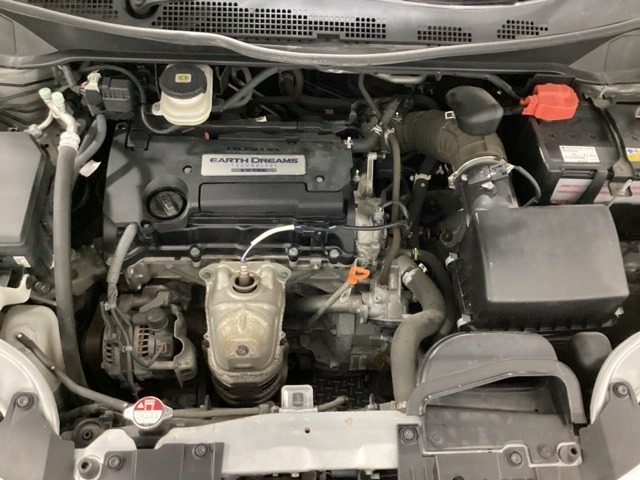 ホンダスタッフがしっかり整備して保証付きにてお渡し致します。エンジンルーム＆室内ルームともにクリーニング済みで清潔です。快適なドライブをお楽しみください。