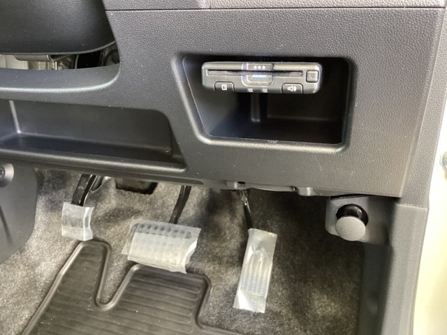 ETC付いてます。ETCが使用可能な道路通行料はキャッシュレスでスマートに走行できます。再セットアップして納車致します