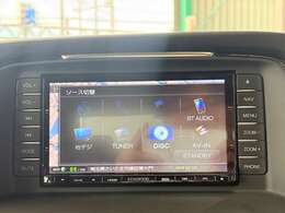 純正メモリナビ付き！DVD再生、フルセグTV、Bluetoothオーディオ、バックモニターと装備が充実しております！