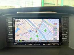 純正メモリナビ付き！DVD再生、フルセグTV、Bluetoothオーディオ、バックモニターと装備が充実しております！