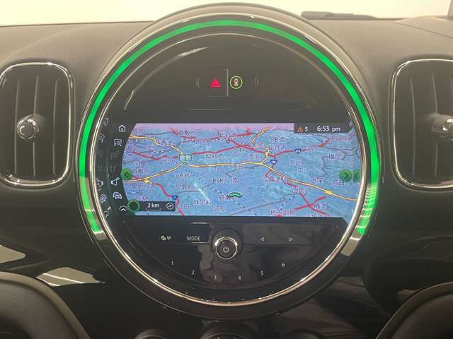 安心してカーライフを始めていただく事ができるよう、納車前にディーラー整備工場もしくは熟練メカニックが在籍する整備工場にて点検を行ない、必要な整備を実施致します。