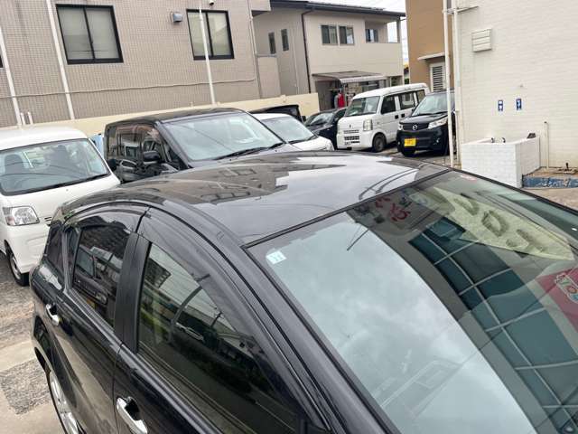 快適なカーライフをお過ごしいただくために、納車前に専用の機械と薬剤でしっかり清掃させていただきます。