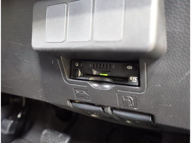 ETC車載器付き☆　セットアップ作業もご依頼いただければご納車までに行います！納車当日から有料道路をご利用いただけます♪
