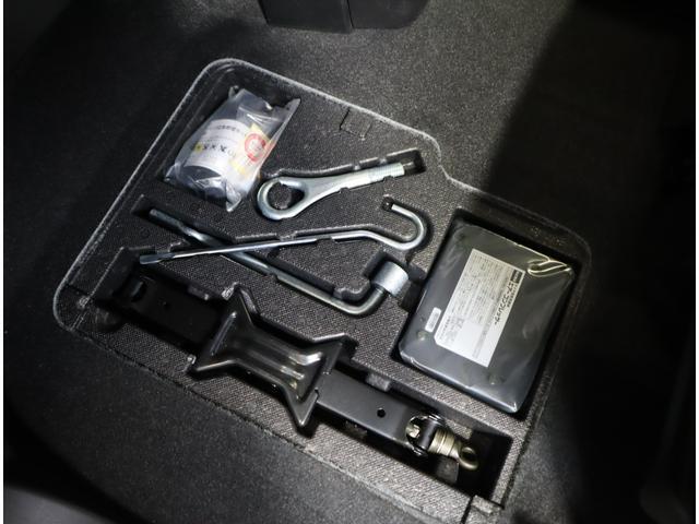 もちろんパンク修理剤＆車載工具完備☆万が一のトラブルに備えて使い方もご説明いたします♪