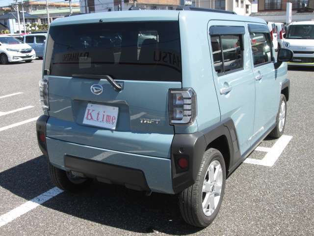 運転席後ろ側からです☆