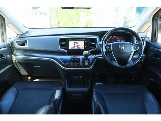 ◆全てのお客様に気持ちよくお車をご覧いただける様、入庫時に室内のにおい・汚れに効果のある特別クリーニングを施工しております。