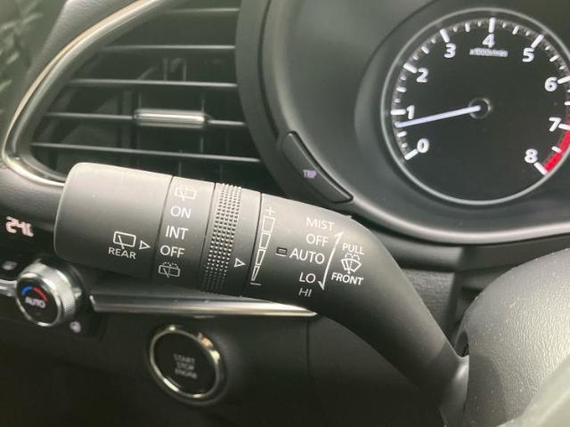 国産車から輸入車まで多様なお客様のニーズのお応えできるように、全国規模で豊富な在庫展開！車のことならWECARSへ！