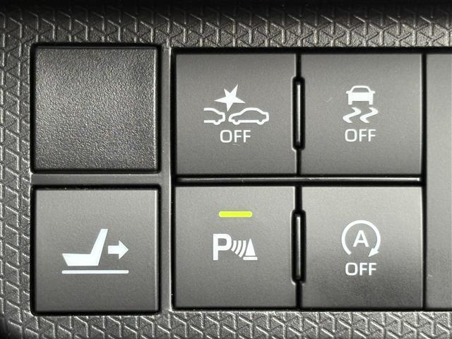 【運転席操作部】『運転席周辺の装備』の画像になります。快適なドライブを楽しむための機能が装備されています！運転席から触れるので使いやすいです！