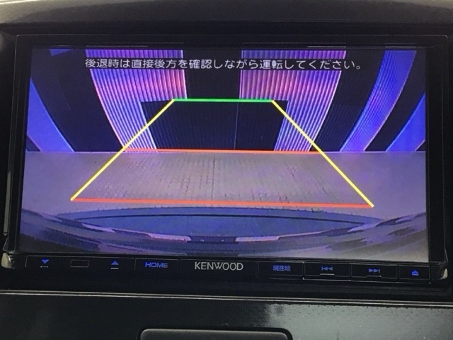 バックカメラ付きで後方の確認も安心です！スムーズな駐車・車庫入れをサポートいたします！