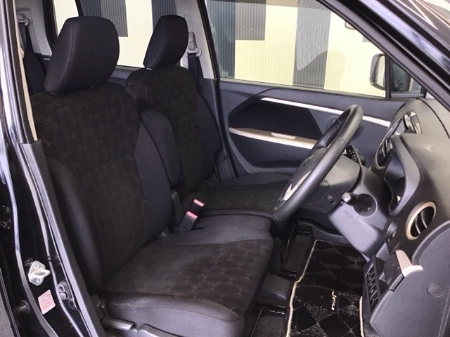車内は徹底的にクリーニングされているので、快適にお乗りいただけます。
