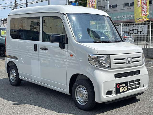 多種多様の軽自動車が勢揃い！80台展示しておりますのでお得なオススメのお車をご紹介させて頂きます♪