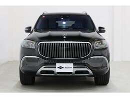 内外装共にコンディションは良好です。初回車検の令和8年1月までメーカー保証とメルセデスケアがご利用いただけます。