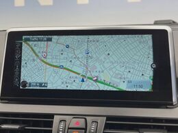 ●純正ナビ:一体感のあるナビは、高級感ある車内を演出してくれます。オーディオ機能も充実しておりますので、運転もより楽しめます♪