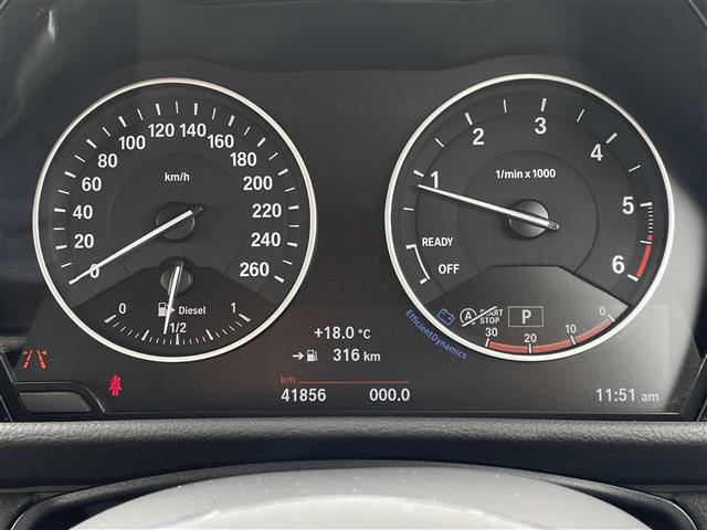 【スピードメーター】『スピードメーター』の画像になります。メーターがシンプルで見やすく運転しやすいですね！