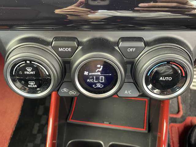 【運転席操作部】快適なドライブを楽しむための機能が装備されています！運転席から触れるので、使いやすいです！除菌プランいれていただくと、さらに清潔で安心していただけます！