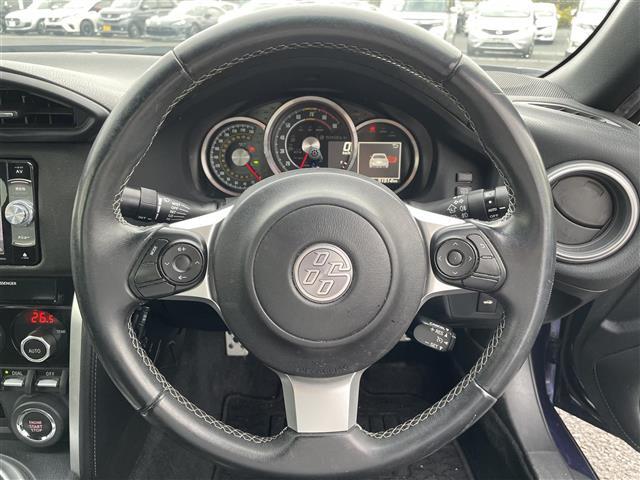 【　ステアリング　】ステアリングはとても綺麗な状態です