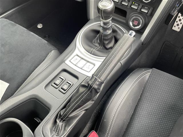 店舗にて現車の確認もいただけますので、お電話で在庫のご確認の上是非ご来店くださいませ！！！