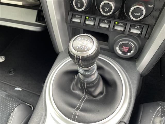 【　シフト　】シフトも操作しやすく快適なドライブを楽しんでいただけます♪