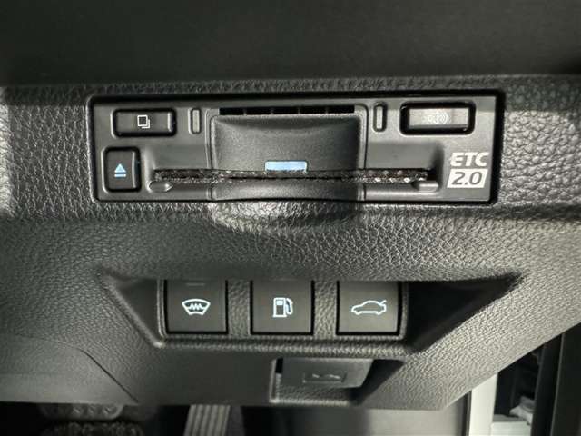 ETC2.0付き！　多彩な情報サービス（リアルタイム情報・迂回ルートの案内等）が便利で快適なドライブを提供します♪