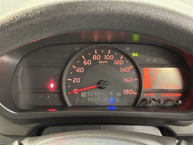 シンプルで見やすいメーターパネル★