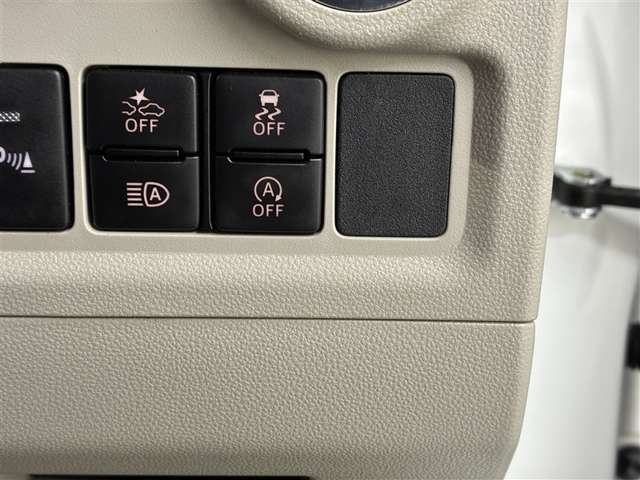 【アイドリングストップ】通常の運転操作でエコ運転ができるアイドリングストップ機能付き！スイッチひとつで解除も可能！貴方の運転スタイルでお選びください♪