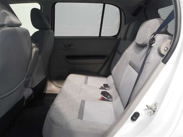 セカンドシートです。目立った汚れもなくキレイです！