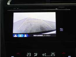 ◆バックカメラ◆リバースにするだけで映ります、後方の安全確認や、狭い駐車場での車庫入れ、雨の日や夜間など視界の悪い時に便利です！安全にバックする為には欠かせない装備です。