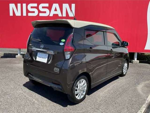 最大104項目を点検・整備法定点検の整備に加え、日産独自の点検整備を実施。基準を満たしていない消耗部品を交換いたします。