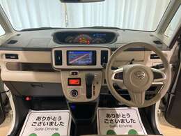 当社エムロードは、九州で17箇所のガソリンスタンド・板金工場・整備工場・カーリース・保険を運営している会社でございます。