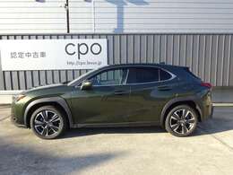 G-link（万一のトラブルに対応する充実のセキュリティシステムや、音声対話による目的地設定・情報検索を備えた、先進のテレマティクスサービス）2年間無料付帯です。