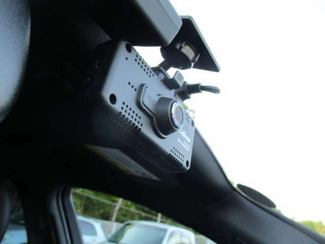 Aプラン画像：国産ドライブレコーダーをフロント（前側）のみお取付いたします。