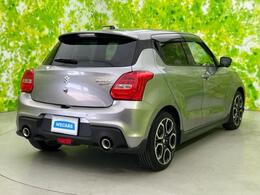 全国に店舗を展開しているのでどこでもお取り寄せが可能です！この車が気になるけど遠方だから・・・と諦める必要はありません！※別途陸送費が必要です。