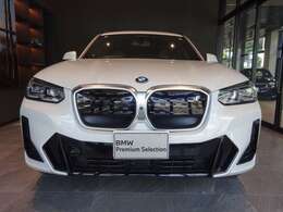 弊社のスタイルは、ご納車後の整備やご不明な点等のご連絡は、担当営業が全て窓口でございます。些細なことでもお気軽にご相談下さい。お客様の大切なお車を末長くお付き合いさせて頂ければ幸いでございます。