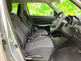 「この車の写真をもっと見たい」「状態が気になる」「この装備はついている？」どんな小さな疑問でもお気軽にお問い合わせください！