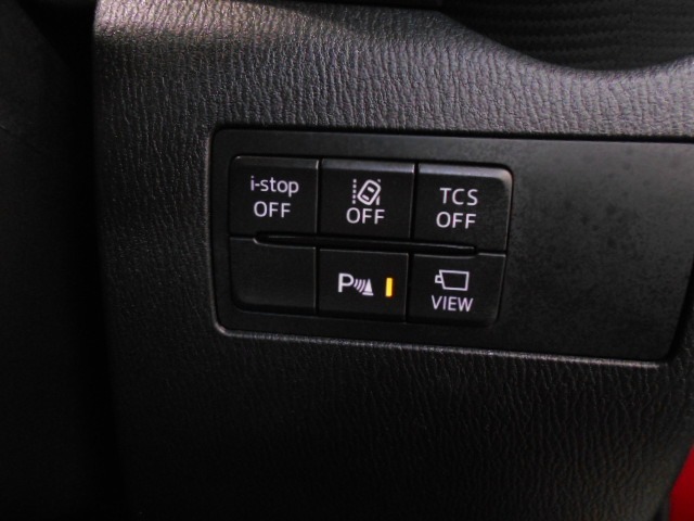 【横滑り防止装置・衝突被害軽減ブレーキ】などドライバーの安全運転をさらにアシストしてくれる装備が充実しています☆ドライバーの不安を安心へと変えてくれますね。