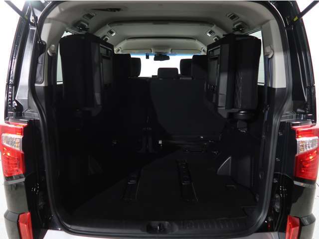 ゴルフバックやキャンプ用品の収納にどうぞ！荷物をたくさん積みこんで。。。スキー　スノーボード　ソロキャンプ　キャンプ　旅行などお楽しみください。