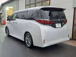 お車に関することは島根県出雲市のRIGHT.にお任せください！・営業時間 10:00～19:00 ・定休日 日曜、祝日※ご来店の際は事前にお電話ください