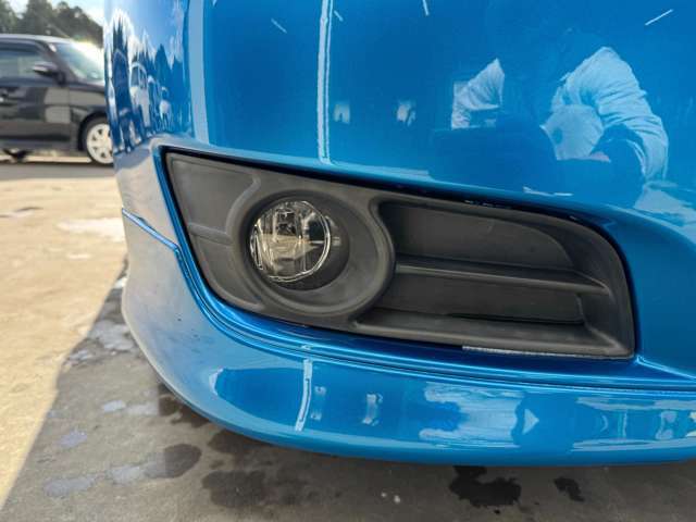 弊社では距離は進んでいるけど「可愛がられていたクルマ」を見つけるのが得意です。実際に仕入を現車確認を行い、調子を見たり、各所の程度をしっかりと見て仕入れをしております