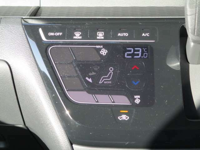 オートエアコンは温度を設定すれば自動で快適な状態をキープします。
