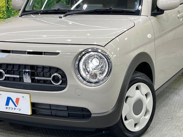 【LEDヘッドライト】悪天候や夜間走行時も良好な視界を確保し安心して運転できる高輝度LEDヘッドライトを装備！点灯速度が早く、消費電力も抑えられています。