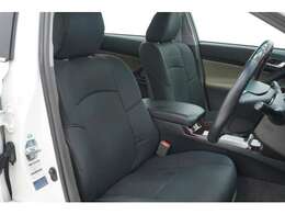 年式を感じさせない無い内装で御座います！マークxならではなシンプルな内装に仕上がっております！！