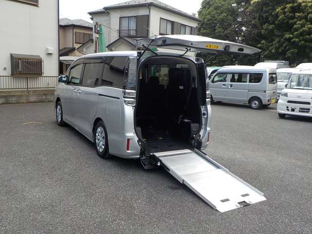 車椅子1脚仕様です