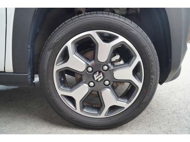 弊社では全車無修復車・保証付・メーター不正無の高品質・高年式の車を多数展示、販売しております。
