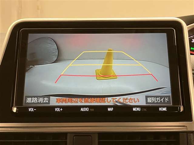 いまや必須装備「ナビゲーション」搭載！知らない場所にスイスイッとドライブ。もう、これなしではハンドルを握れませんね！でも運転中の操作は危険ですのでご注意ですね☆